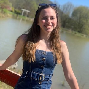 Meet your Posher, Abby